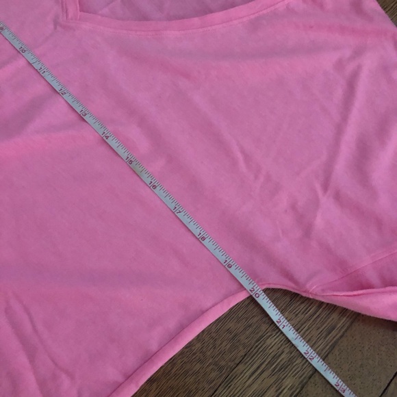 Lilly Pulitzer solid pink lightweight T-shirt medium - Picture 7 of 7